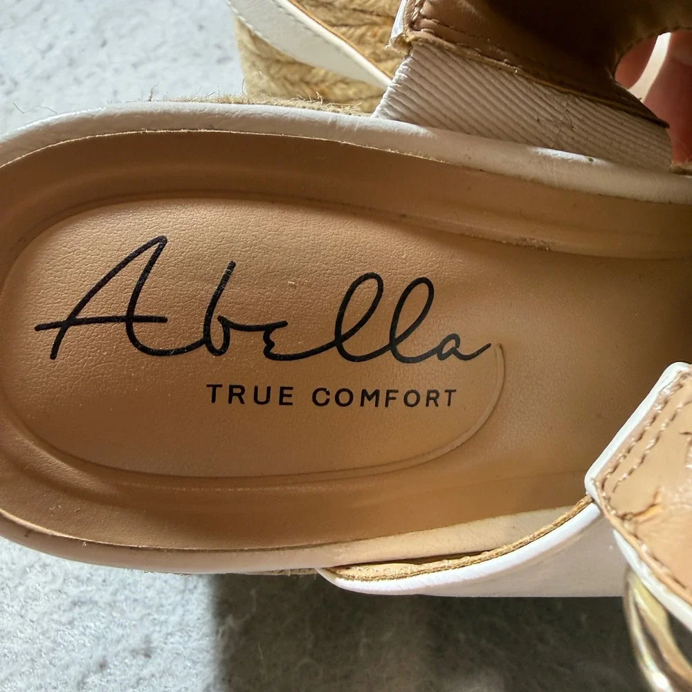 Abella Wedge Sandals Womens 10 White Espadrille Slingback Gold Ring True Comfort